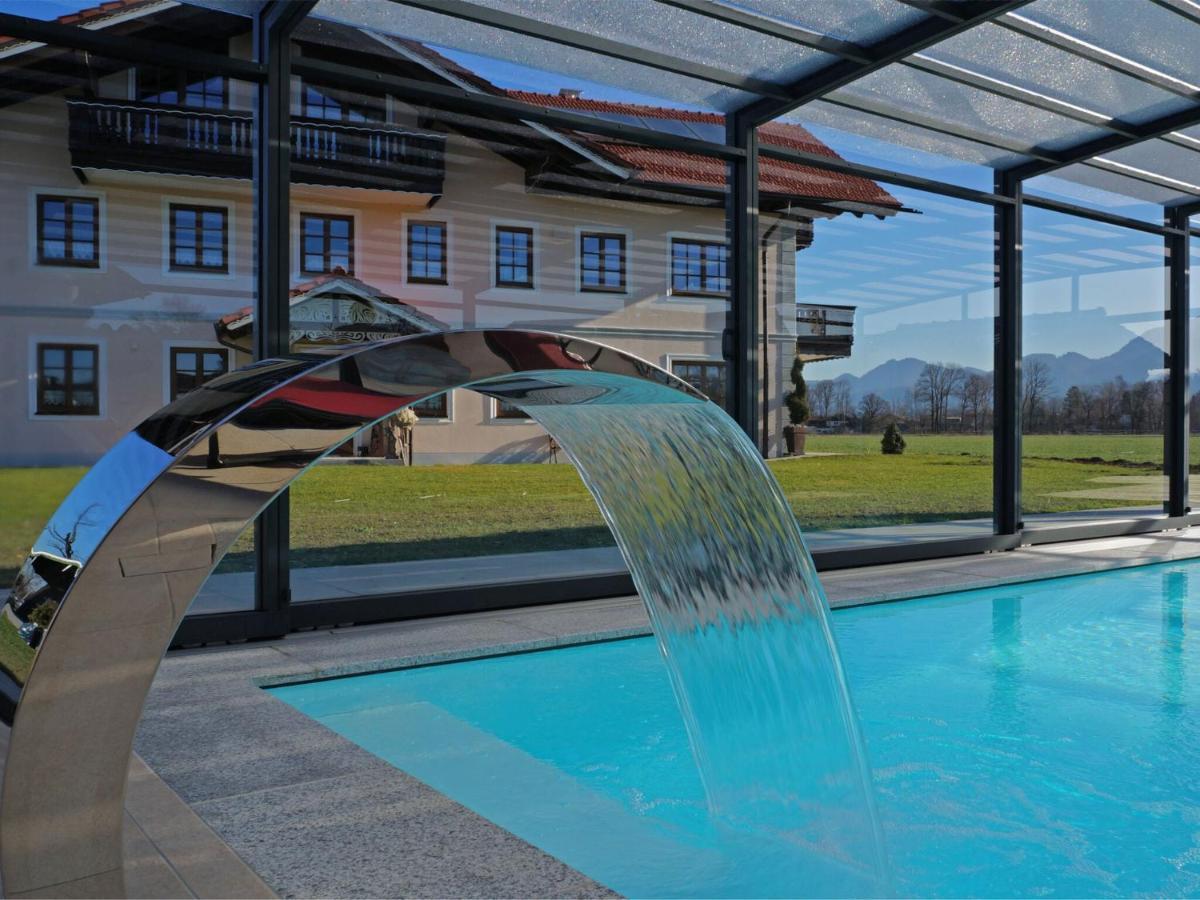 Alluring Holiday Home In Ubersee With Whirlpool Übersee Exterior foto